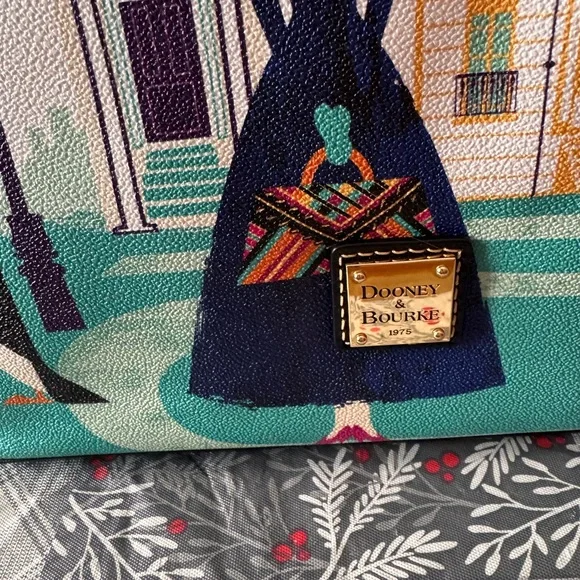 RARE 🦄 BRAND NEW Dooney & Bourke Mary Poppins Returns Tote! - Picture 2 of 13